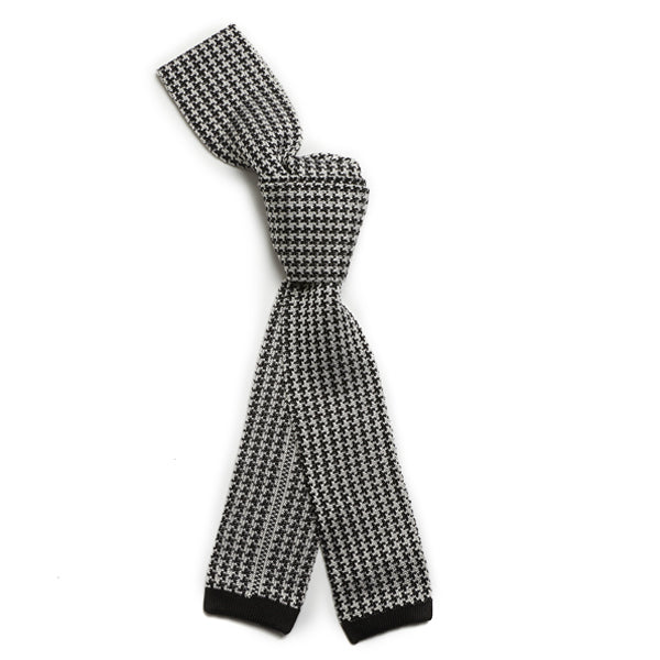 Black/White Houndstooth Skinny Silk Knitted Scarf