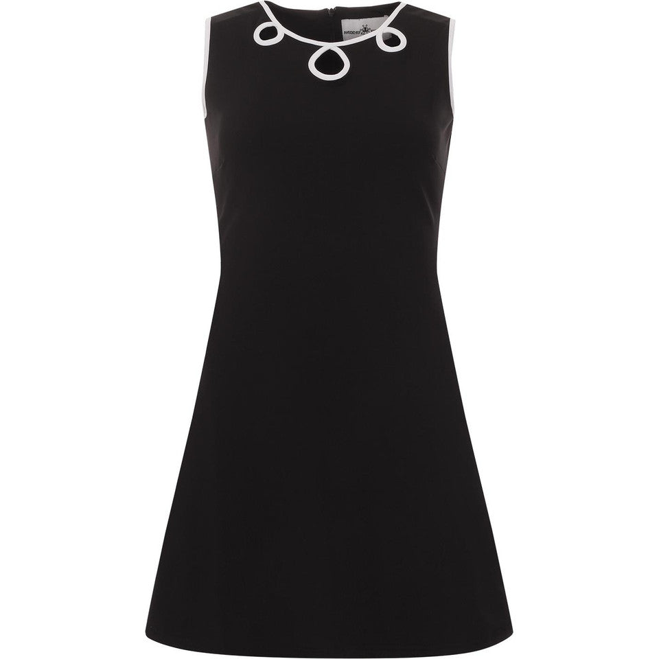 Lazy Daisy Petal Cut-Out Collar Sleeveless Dress (Black)