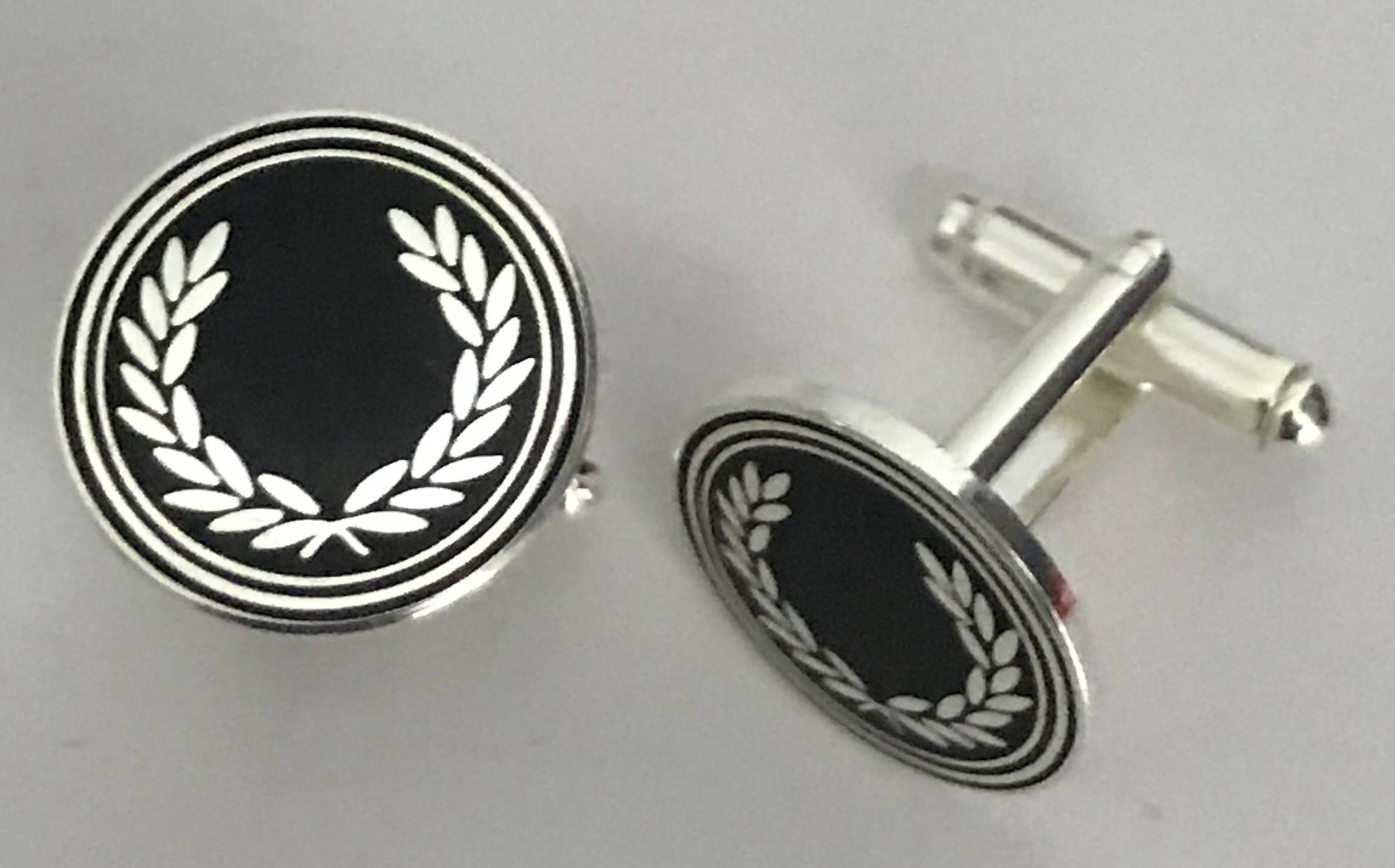 Laurel Cufflinks Black/Silver