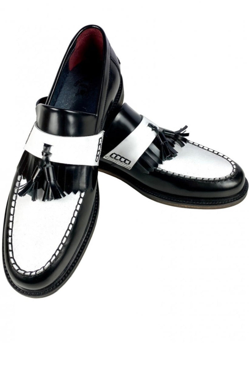 Rude Boy Tassled loafer Black/White